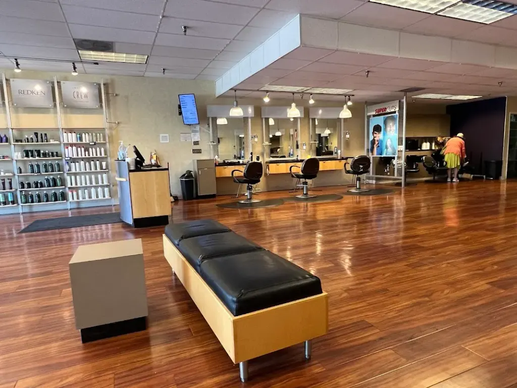 SUPERCUTS — Hair salon in Fresno